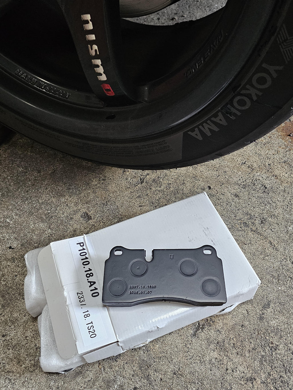 Z33 Brembo Racing brake pads for OE Brembo calipers