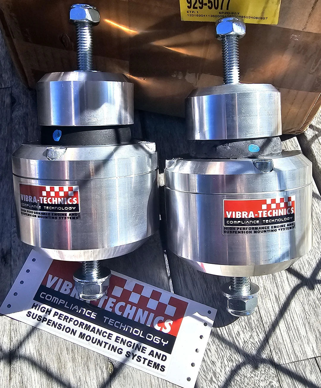 VIBRA-TECHNICS 350Z (Z33) ENGINE MOUNT